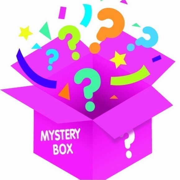 Reseller Shirt Mystery Box Bundle - Picture 1 of 1